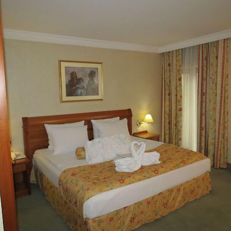 Best Western Hotel Turist Skopje Ngoại thất bức ảnh