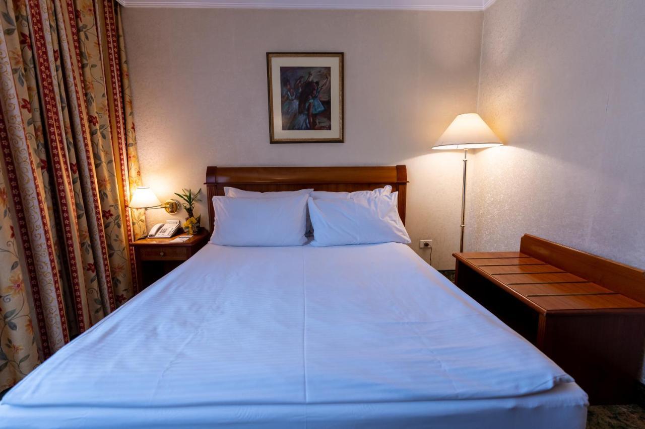 Best Western Hotel Turist Skopje Ngoại thất bức ảnh