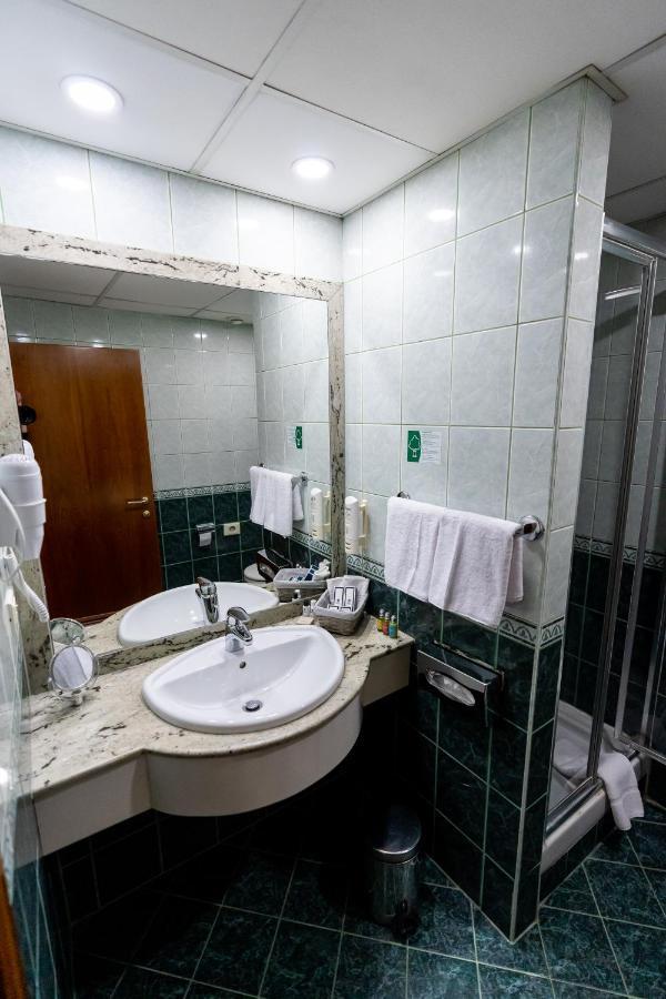 Best Western Hotel Turist Skopje Ngoại thất bức ảnh