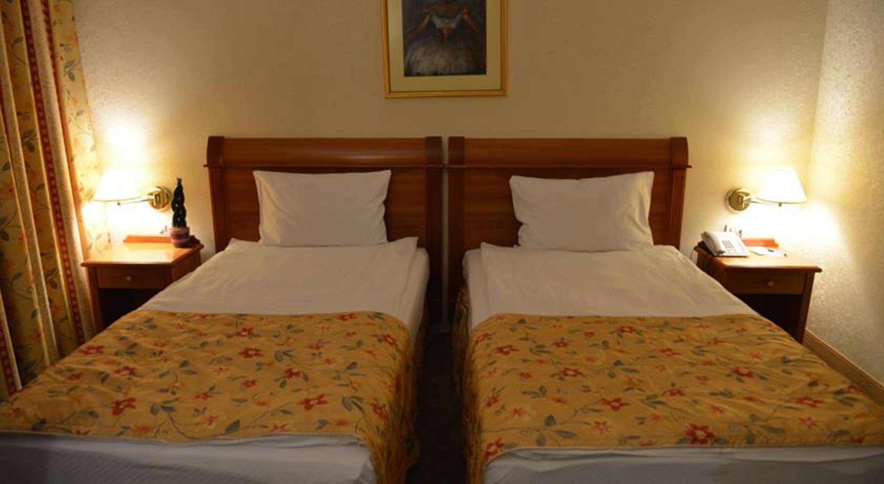 Best Western Hotel Turist Skopje Ngoại thất bức ảnh