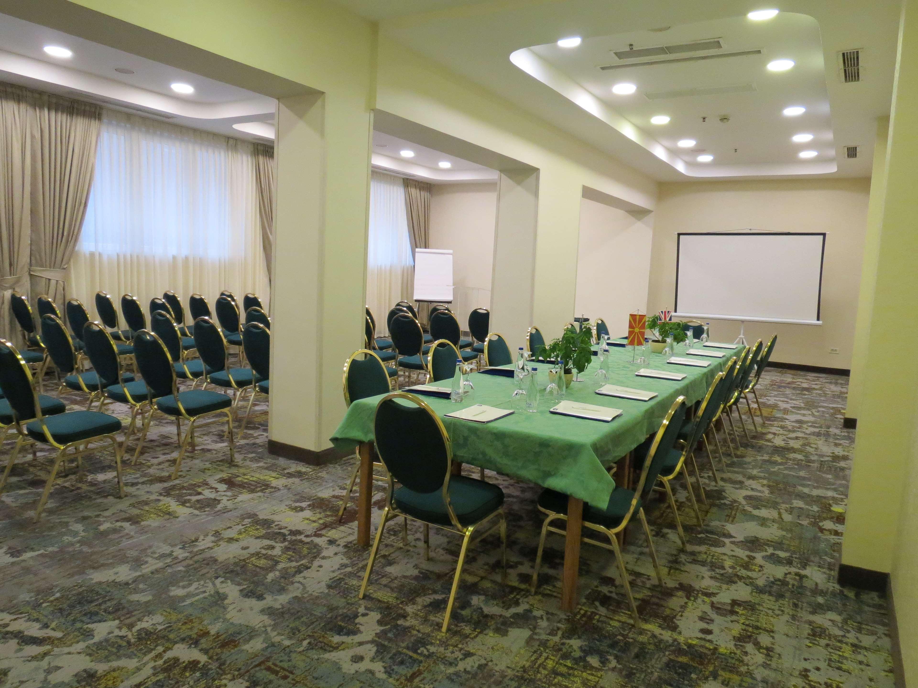 Best Western Hotel Turist Skopje Ngoại thất bức ảnh