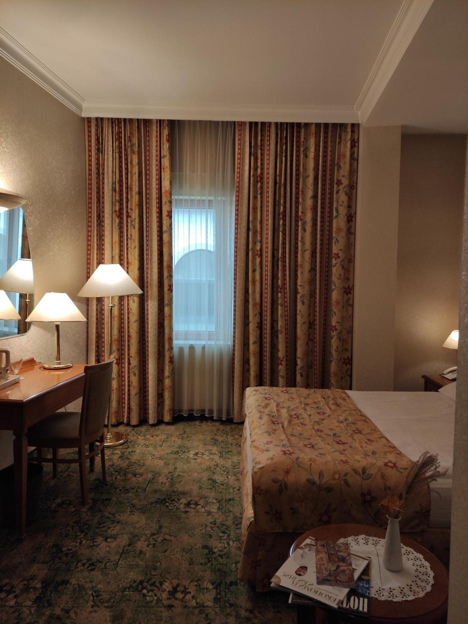 Best Western Hotel Turist Skopje Ngoại thất bức ảnh